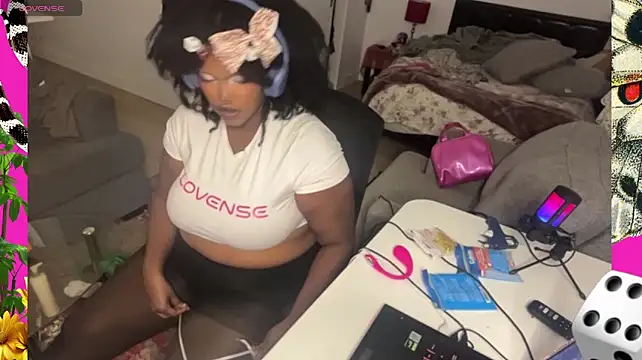 juicy_janet's Webcam Show