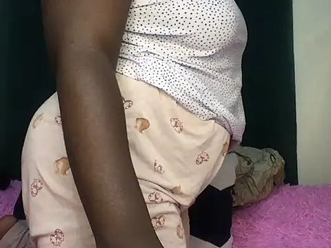 Sexxybella_'s Live Chat Room