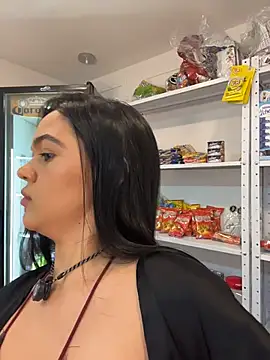 Bella-Ferrern Live XXX chat