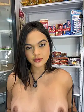 Bella-Ferrer লাইভ XXX চ্যাট