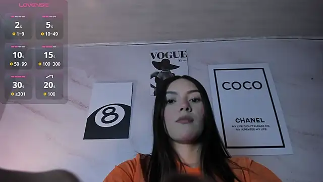 Živý XXX chat Adalyn_Cute