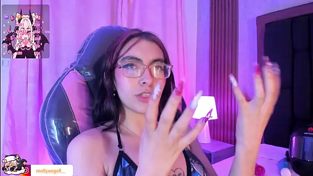 Molly_A Live XXX-Chat