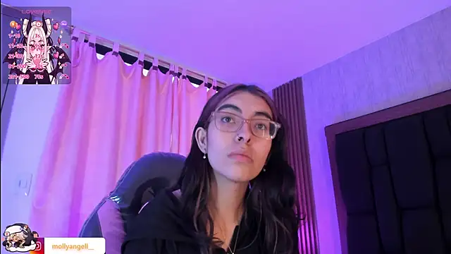 Molly_A Live XXX-Chat