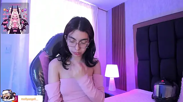 Molly_A Live XXX-chat
