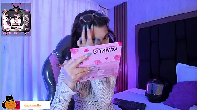 Molly_A's Live XXX Chat