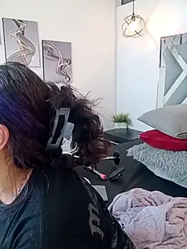 הופעת וובקאם של Liily_Foxxy