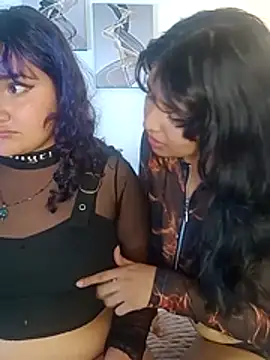Liily_Foxxy Show in webcam
