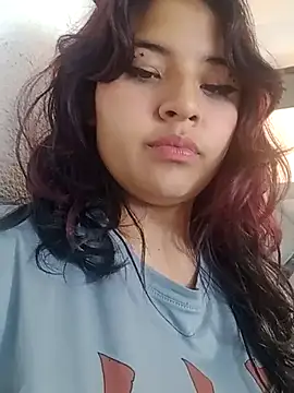 הופעת וובקאם של Liily_Foxxy
