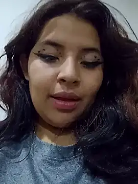 Pertunjukan Kamera Web Liily_Foxxy
