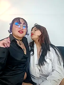 Show modela Liily_Foxxy na web-kameri