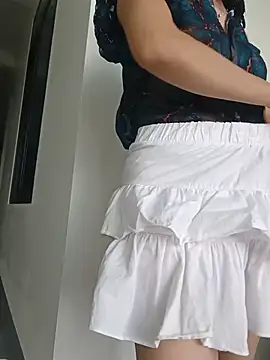 Lucky_girl_888_ 网络视讯表演