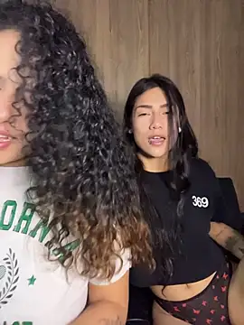 Twoshotsparty420 – webcam-show