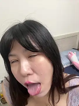 vivi131927's Live XXX Chat