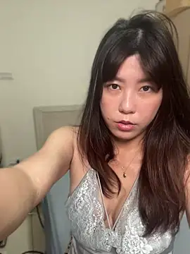 Show de vivi131927 na webcam
