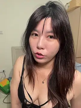 vivi131927's Live XXX Chat