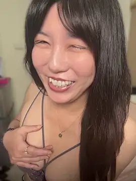 vivi131927 在線直播表演