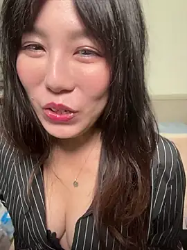 vivi131927's Live XXX Chat