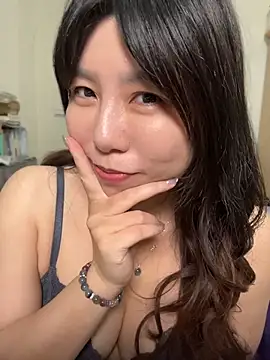 vivi131927 在線直播表演