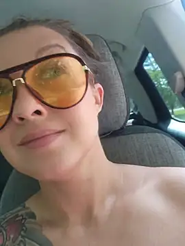 NicolePearl Show in webcam