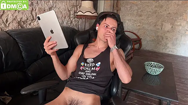 Show modela Daniel_Vibe na web-kameri