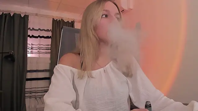 צ'אט XXX בשידור חי של ViolaMore