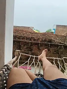 Chubby_rockstar: διαδικτυακό σόου στην κάμερα