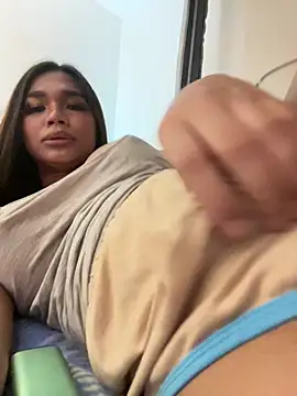 bigcock_kataluna Pertunjukan Webcam