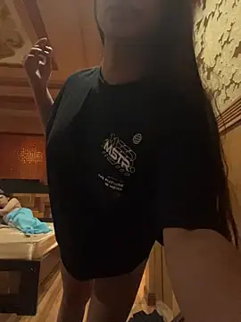 bigcock_kataluna Pertunjukan Webcam