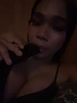 bigcock_kataluna Pertunjukan Webcam