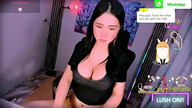 xBigSurpriseLorainex webcam show