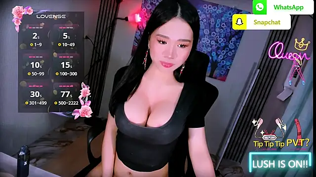 xBigSurpriseLorainex Pertunjukan Webcam