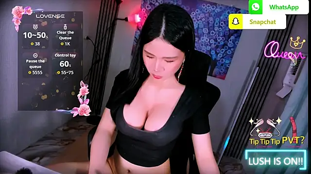 xBigSurpriseLorainex Pertunjukan Webcam
