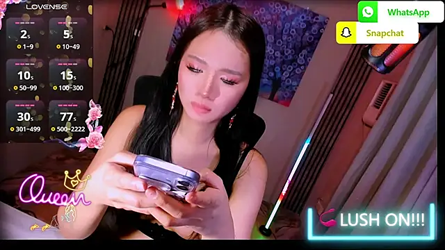 xBigSurpriseLorainex Pertunjukan Webcam