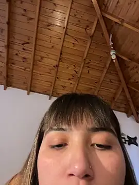 Živá chatovací místnost miicbebita