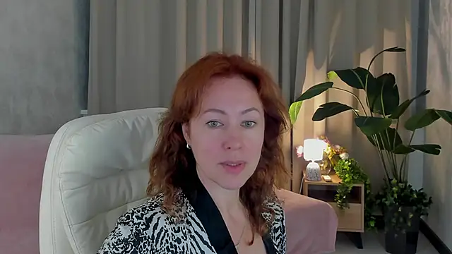 XXX chat uživo modela LeticiaRomano