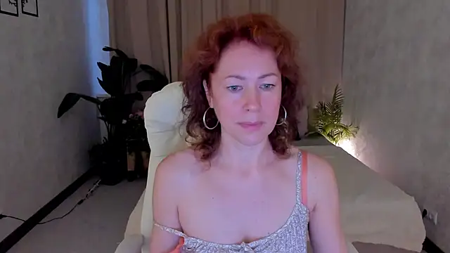 LeticiaRomano Adlı Modelin Canlı XXX Sohbeti