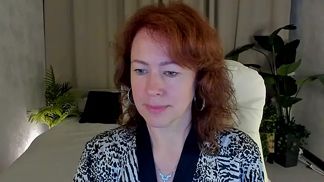 Chat +18 de LeticiaRomano ao vivo