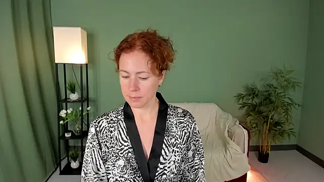 LeticiaRomano Chat XXX live