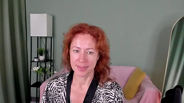 Chat +18 de LeticiaRomano ao vivo