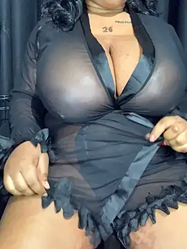 MissBOOBSDIVA21 Adlı Modelin Canlı XXX Sohbeti