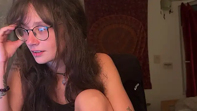 Chat +18 de nyxo_ ao vivo