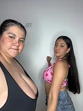 הופעת וובקאם של AmaranttayLunay