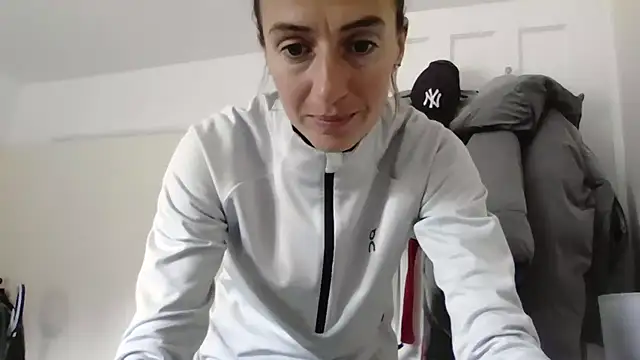 SportyBella_91 Live XXX-chat