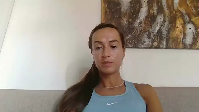 SportyBella_91 live XXX chat