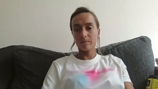 SportyBella_91 Live Chatraum