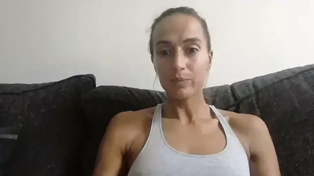 SportyBella_91 Live XXX Chat