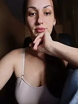 LunaCrystall – Naživo XXX chat