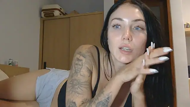 cherryvicexx Webcam Show