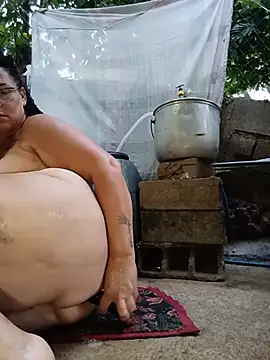 Pokazy przed kamerką – tugordita-hot