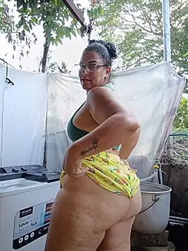 tugordita-hot Show in webcam